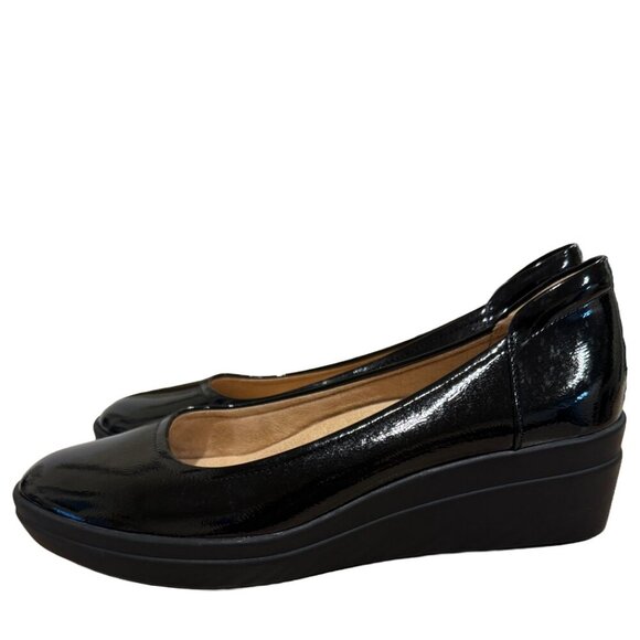 NWOT Black Naturalizer Sam Slip-On Wedge Shoes Size 9.5 - Picture 2 of 5